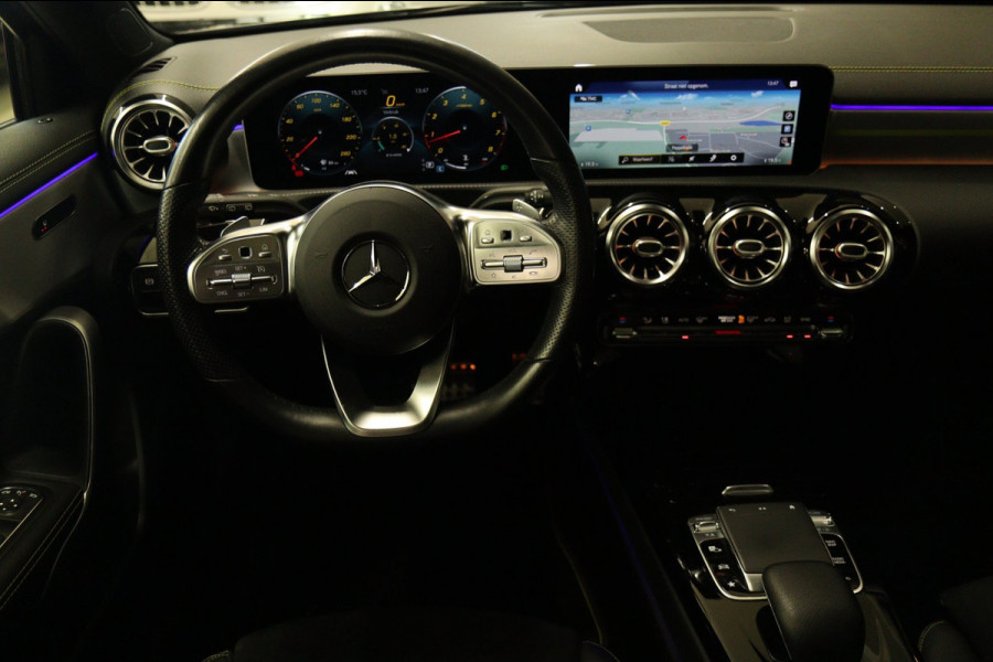 Mercedes-Benz A-Klasse 250 AMG EDITION / PANO/SFEERVER/CAM/STOELVER/VOL