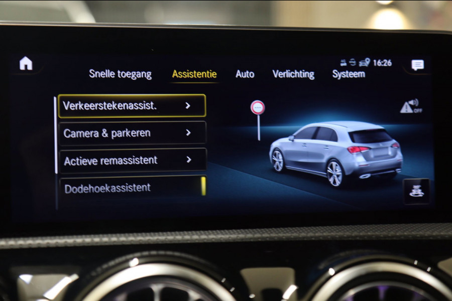 Mercedes-Benz A-Klasse 250 AMG EDITION / PANO/SFEERVER/CAM/STOELVER/VOL