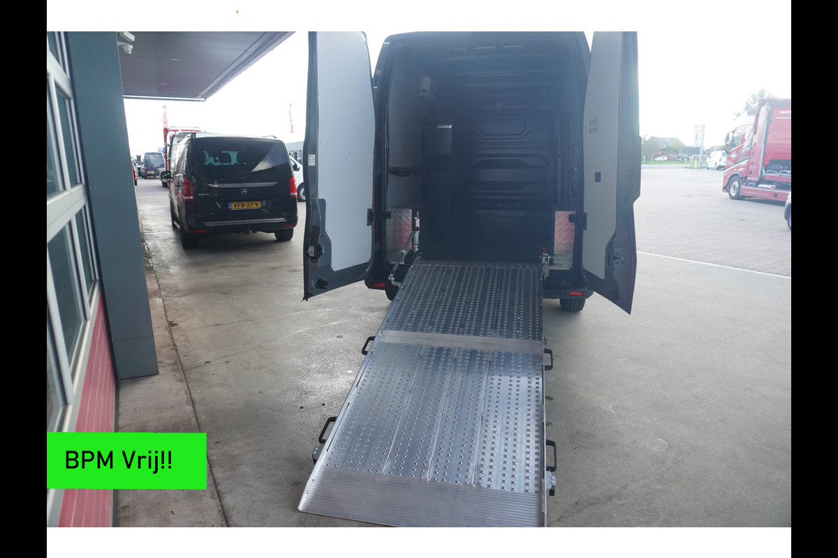 Renault Master T35 2.0 dCi 170PK L3H2 Extra Laadruimte inrichting nr. V110 | Airco | Cruise | Camera | Navi |  Oprijschans | Flitsbalk