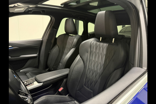 BMW 2 Serie Active Tourer Trekhaak | Head-Up | Panorama | 360° | Leder | Stoelverw.