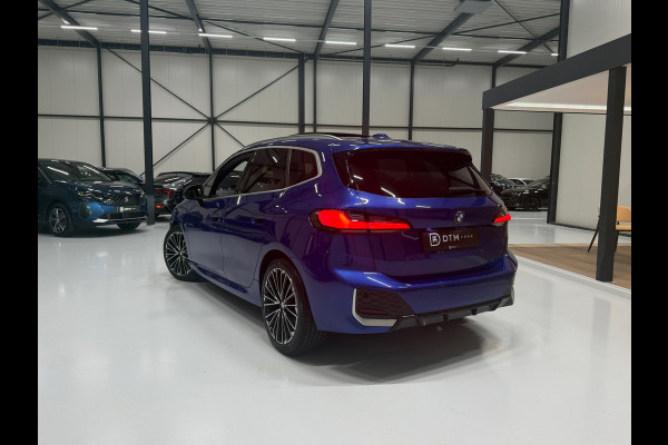 BMW 2 Serie Active Tourer Trekhaak | Head-Up | Panorama | 360° | Leder | Stoelverw.