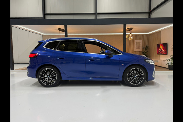 BMW 2 Serie Active Tourer Trekhaak | Head-Up | Panorama | 360° | Leder | Stoelverw.