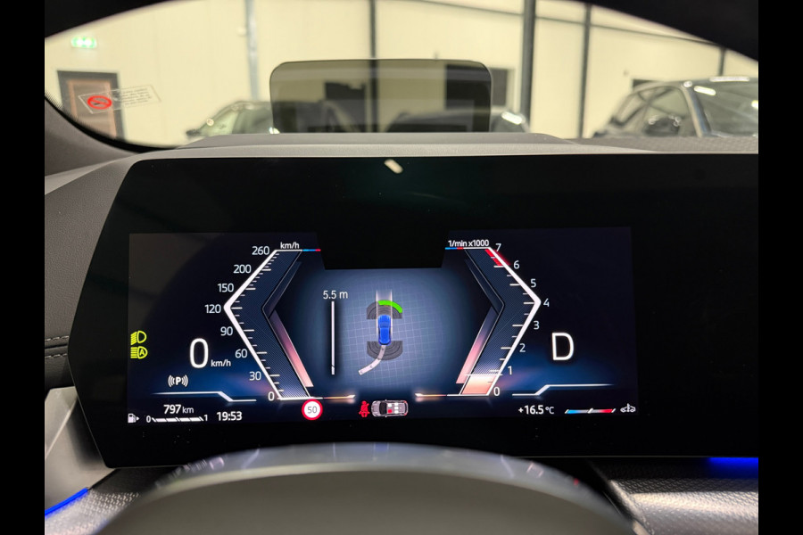 BMW 2 Serie Active Tourer Trekhaak | Head-Up | Panorama | 360° | Leder | Stoelverw.