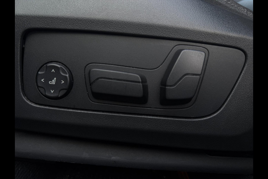 BMW 2 Serie Active Tourer Trekhaak | Head-Up | Panorama | 360° | Leder | Stoelverw.