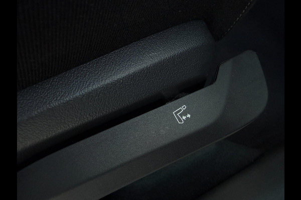 BMW 2 Serie Active Tourer Trekhaak | Head-Up | Panorama | 360° | Leder | Stoelverw.