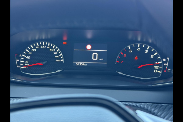 Peugeot 208 1.2 PureTech Active Carplay|Clima|Cruise|Trekhaak|Goed Onderhouden|Nieuwe APK bij Aflevering