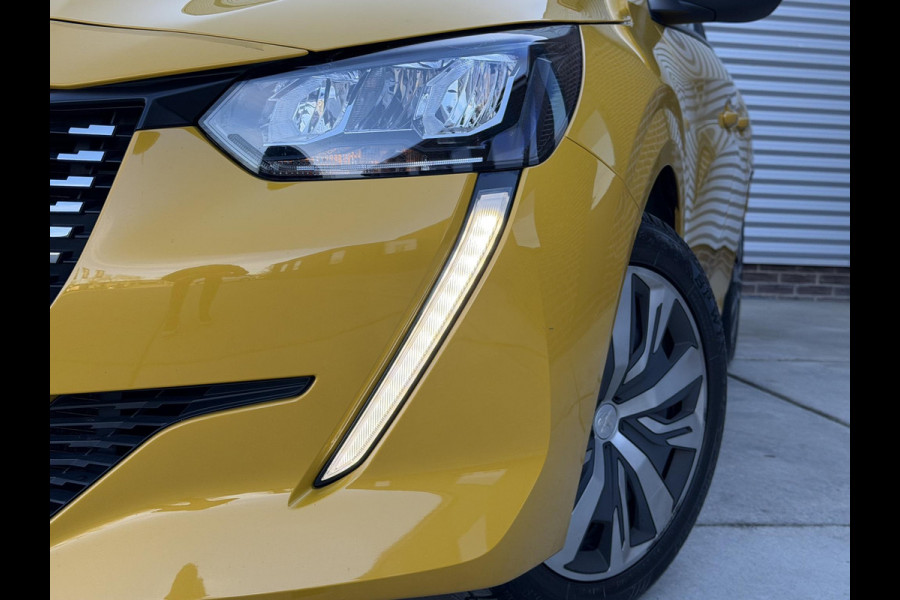 Peugeot 208 1.2 PureTech Active Carplay|Clima|Cruise|Trekhaak|Goed Onderhouden|Nieuwe APK bij Aflevering
