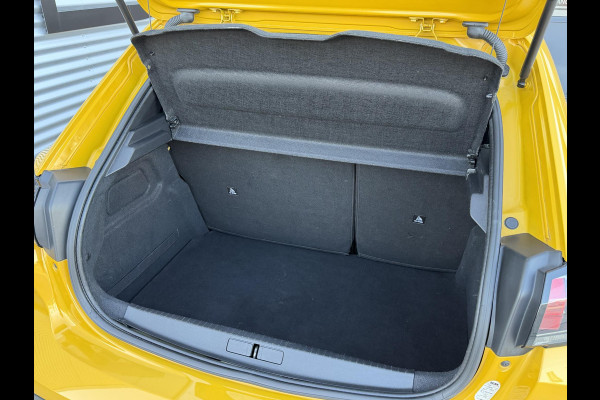 Peugeot 208 1.2 PureTech Active Carplay|Clima|Cruise|Trekhaak|Goed Onderhouden|Nieuwe APK bij Aflevering