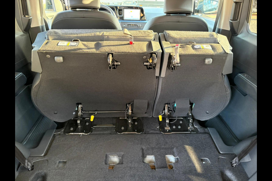 Ford Tourneo Courier 1.0 EcoBoost Active AUTOMAAT,CAMERA,STOEL-STUUR-VERWARMING,GARANTIE