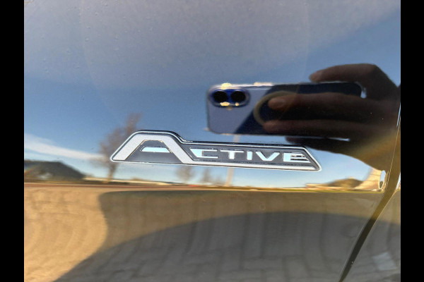 Ford Tourneo Courier 1.0 EcoBoost Active AUTOMAAT,CAMERA,STOEL-STUUR-VERWARMING,GARANTIE