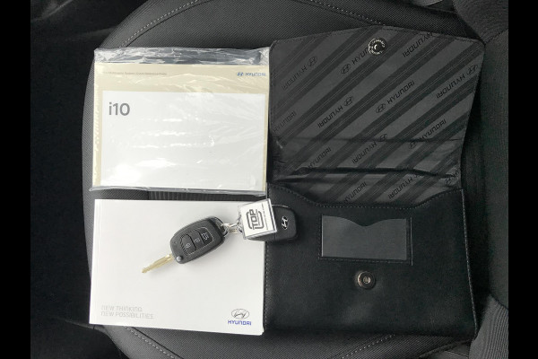 Hyundai i10 1.2i ComfortPlusLine Carplay Automaat