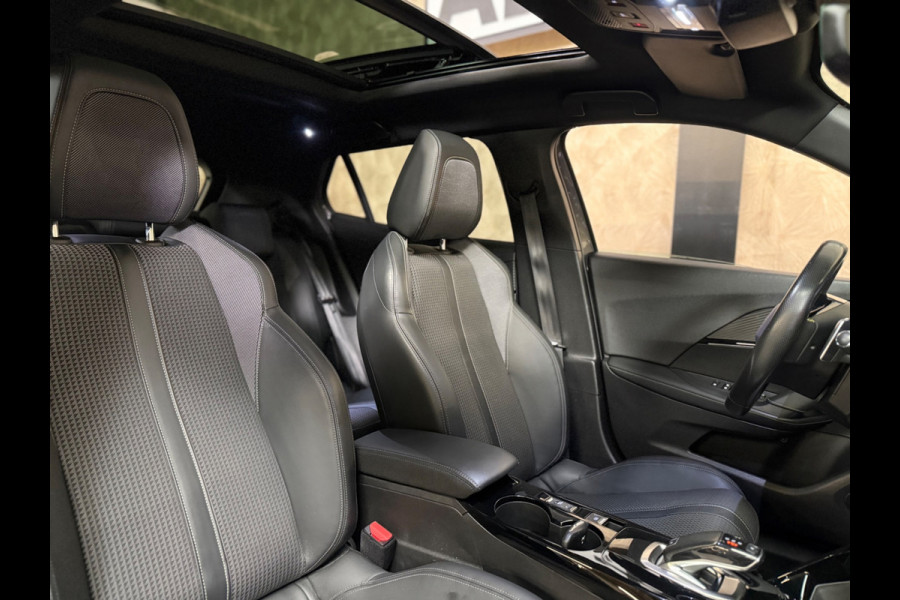 Peugeot 2008 1.2 PureTech GT-Line | Pano | Camera | Cruise | DAB | Navi