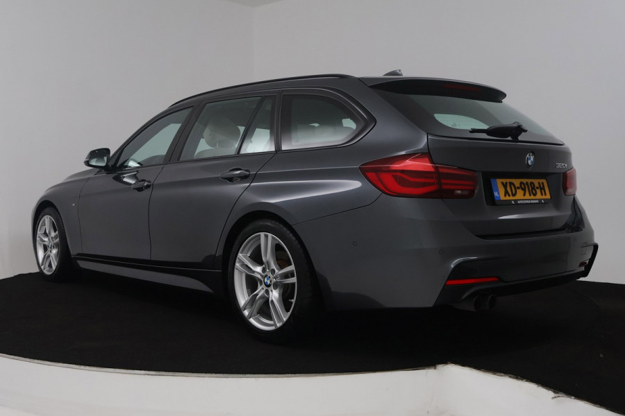 BMW 3 Serie Touring 320i Edition M Sport Shadow High Executive (PANORAMADAK, CAMERA, STOELVERWARMING, PARKEERSENSOREN)