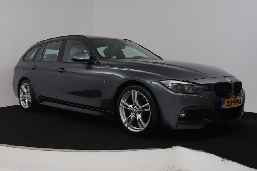 BMW 3 Serie Touring 320i Edition M Sport Shadow High Executive (PANORAMADAK, CAMERA, STOELVERWARMING, PARKEERSENSOREN)