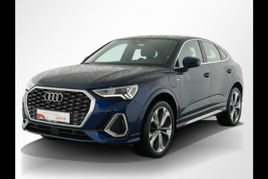 Audi Q3 Sportback 45 TFSI e ** LED, GRAU LEDER, VIRTUAL, APAPT. CRUISE, SPIEGEL-PACK, 20-inch LMV ** 1e EIG - Slechts 41.200km. ** ** INFORMEER OOK NAAR ONZE AANTREKKELIJKE FINANCIAL-LEASE TARIEVEN **
