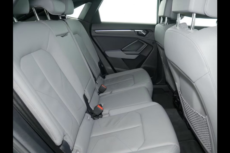 Audi Q3 Sportback 45 TFSI e ** LED, GRAU LEDER, VIRTUAL, APAPT. CRUISE, SPIEGEL-PACK, 20-inch LMV ** 1e EIG - Slechts 41.200km. ** ** INFORMEER OOK NAAR ONZE AANTREKKELIJKE FINANCIAL-LEASE TARIEVEN **