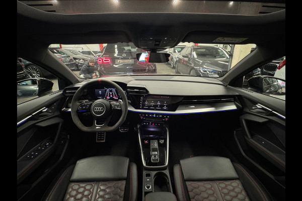 Audi RS3 Limousine 2.5 TFSI quattro Pano|HGP Turbo|B&O|Matrix