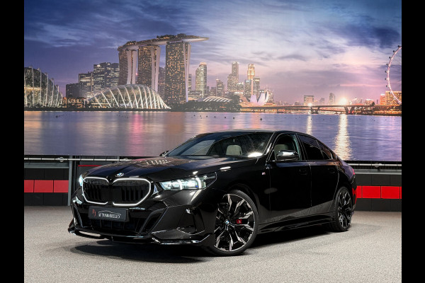 BMW 5 Serie 520i  M-Sport Pro|ShadowLine|Panorama|H/K|208PK