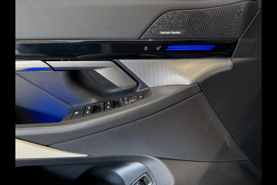 BMW 5 Serie 520i  M-Sport Pro|ShadowLine|Panorama|H/K|208PK