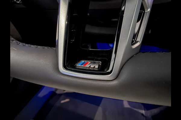 BMW 5 Serie 520i  M-Sport Pro|ShadowLine|Panorama|H/K|208PK