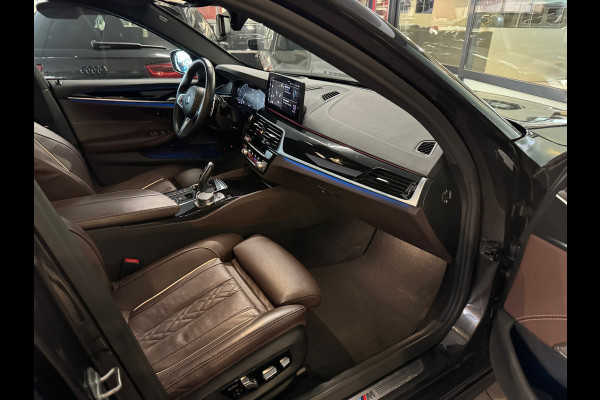 BMW 5 Serie 545e xDrive High Executive M Sport Pano|Memory
