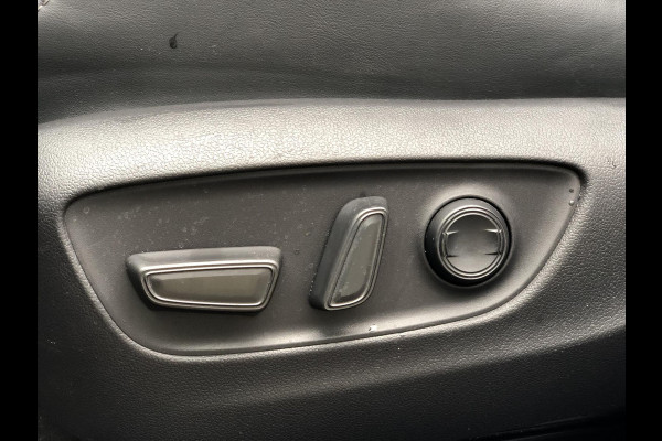 Toyota RAV4 2.5 Hybrid 222pk AWD Style | Trekhaak, Leer, Stoel + Stuurverwarming, Elektrische achterklep, CarPlay, 18 inch