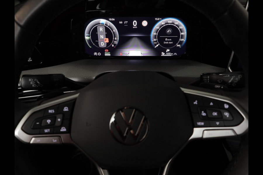 Volkswagen Golf 1.5 eHybrid 50 Edition 204pk| Camera| 18'LM-velgen| Voorstoelen met massage en verwarmd