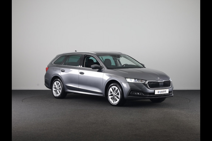 Škoda Octavia Combi 1.4 TSI iV PHEV Business Edition 204 pk Automaat (DSG) | Verlengde garantie | Navigatie | Parkeersensoren | Adaptieve cruise control | Stoelverwarming |
