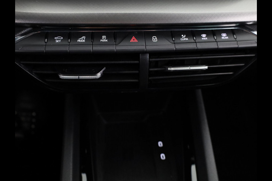 Škoda Octavia Combi 1.4 TSI iV PHEV Business Edition 204 pk Automaat (DSG) | Verlengde garantie | Navigatie | Parkeersensoren | Adaptieve cruise control | Stoelverwarming |