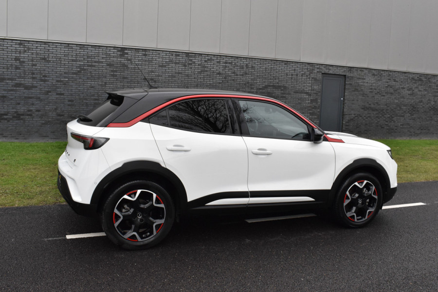 Opel Mokka-e GS Line 50-kWh 11kw bl. Leer 1e eigenaar Nederlandse auto 2-Tone Keyless