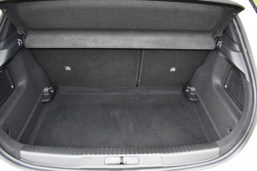 Opel Mokka-e GS Line 50-kWh 11kw bl. Leer 1e eigenaar Nederlandse auto 2-Tone Keyless