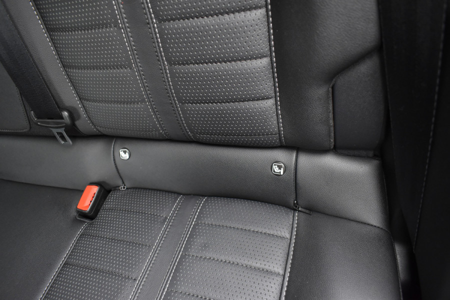 Opel Mokka-e GS Line 50-kWh 11kw bl. Leer 1e eigenaar Nederlandse auto 2-Tone Keyless