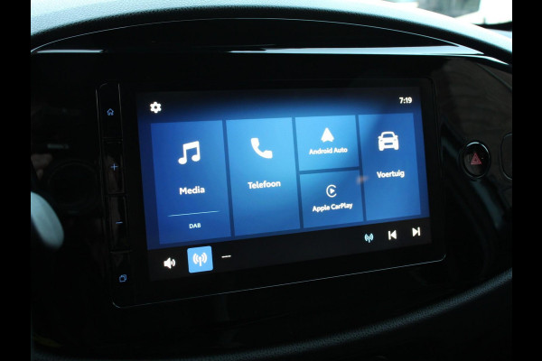 Toyota Aygo X 1.0 VVT-i S-CVT Automaat Trend | Navigatie | Apple Carplay/Android Auto | Climate Control | Cruise Control Adaptive | 17"Lichtmetalen velgen | Camera