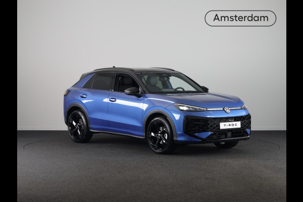 Volkswagen T-Roc R-Line First Edition 1.5 eTSI 110 kW / 150 PK SUV | Panoramaschuif-kanteldak | Assistance Pakket | Trekhaak | Black Style Pakket | Koplampverlichting matrix-led (IQ.LIGHT) | Elek. achterklep | Zwart dak