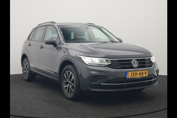 Volkswagen Tiguan 1.4 TSI Elegance Plug In Hybrid 245pk Dealer O.H PHEV | Trekhaak af Fabriek | Adaptive Cruise | Alcantara Sportstoelen Massage &  Verwarmd | Virtual | Keyless | Apple Carplay | BLIS |