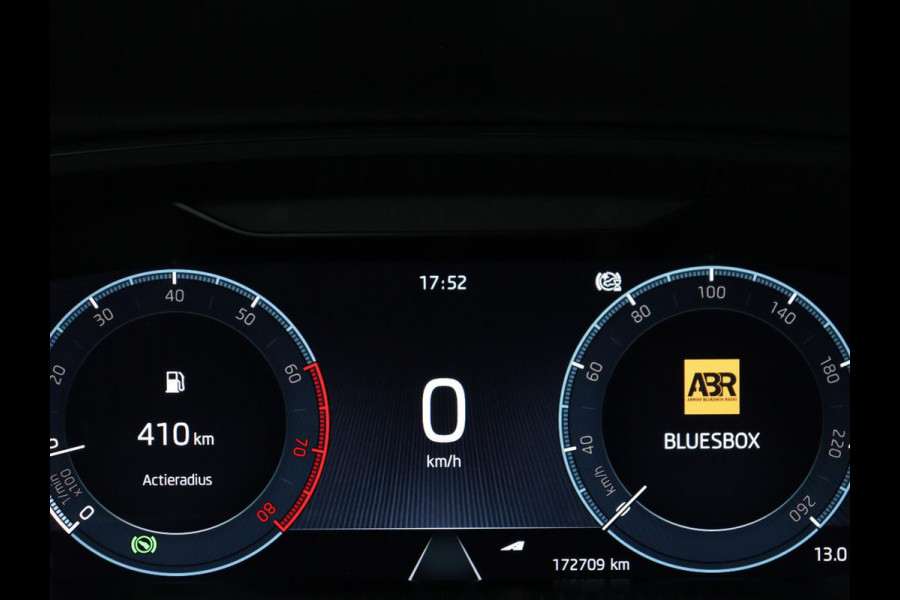 Škoda Octavia 1.0 e-TSI Sport | Trekhaak | Camera | Side Assist | Carplay | Sfeerverlichting | Navigatie | Sportstoelen | Full LED | 17'' | Digital Cockpit | Climate control | Bluetooth | Cruise control