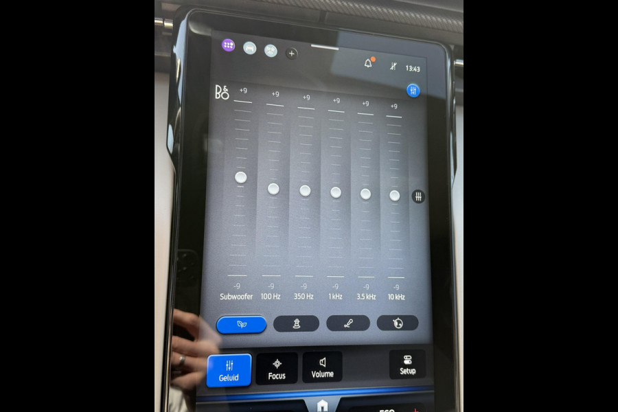 Ford Capri Premium Extended Range RWD 77 kWh | 285pk Ford Voorraad | Elektrische Wegklapbare Trekhaak | Driver Assistance Pack | Frozen White