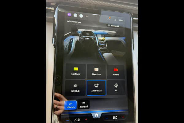 Ford Capri Premium Extended Range RWD 77 kWh | 285pk Ford Voorraad | Elektrische Wegklapbare Trekhaak | Driver Assistance Pack | Frozen White