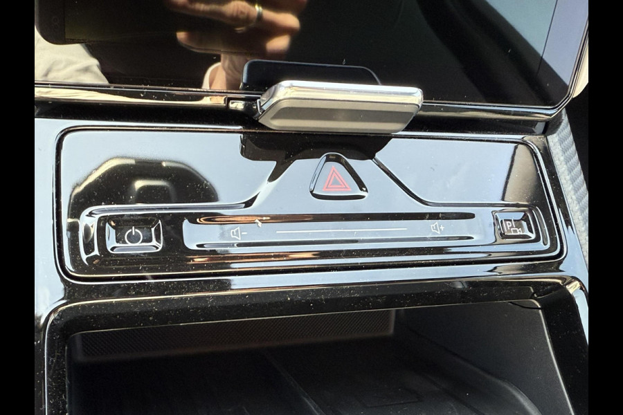 Ford Capri Premium Extended Range RWD 77 kWh | 285pk Ford Voorraad | Elektrische Wegklapbare Trekhaak | Driver Assistance Pack | Frozen White