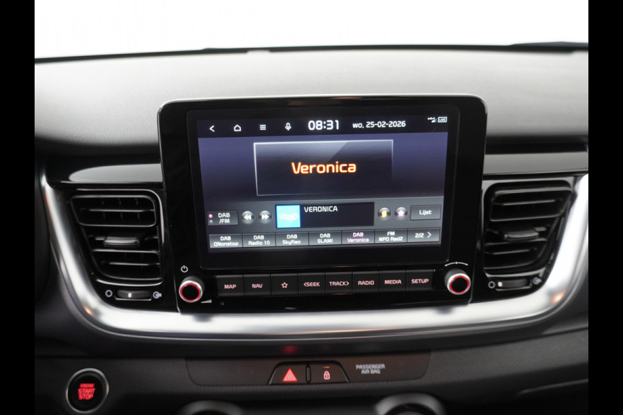 Kia Stonic 1.0 T-GDi MHEV DynamicPlusLine - Apple/Android Carplay - Navigatie - Cruise Control - Stoel/Stuurverwarming - Lichtmetalen Velgen - Fabrieksgarantie Tot 2032