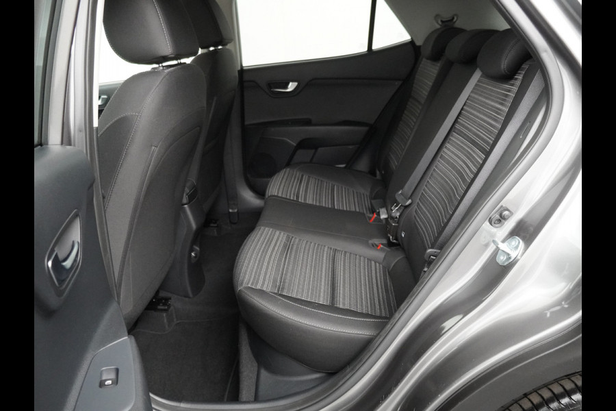 Kia Stonic 1.0 T-GDi MHEV DynamicPlusLine - Apple/Android Carplay - Navigatie - Cruise Control - Stoel/Stuurverwarming - Lichtmetalen Velgen - Fabrieksgarantie Tot 2032
