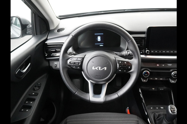 Kia Stonic 1.0 T-GDi MHEV DynamicPlusLine - Apple/Android Carplay - Navigatie - Cruise Control - Stoel/Stuurverwarming - Lichtmetalen Velgen - Fabrieksgarantie Tot 2032