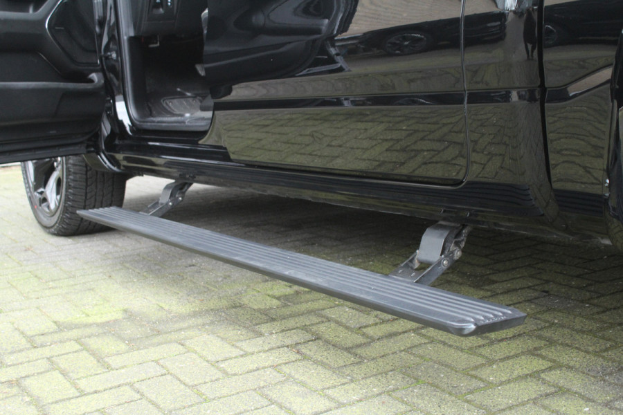 Dodge Ram 1500 5.7 V8 402pk 4x4 Crew Cab Limited LPG Panoramadak NL-Auto NAP Clima Cruise Navi 360 Camera LMV Leder Keyless