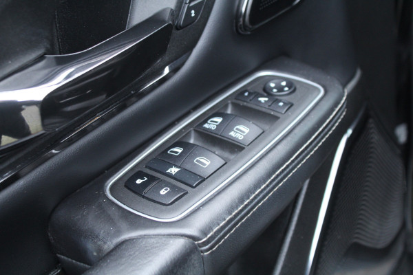 Dodge Ram 1500 5.7 V8 402pk 4x4 Crew Cab Limited LPG Panoramadak NL-Auto NAP Clima Cruise Navi 360 Camera LMV Leder Keyless