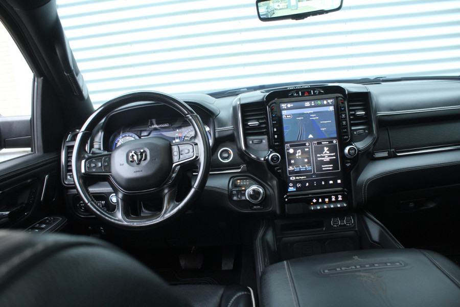 Dodge Ram 1500 5.7 V8 402pk 4x4 Crew Cab Limited LPG Panoramadak NL-Auto NAP Clima Cruise Navi 360 Camera LMV Leder Keyless