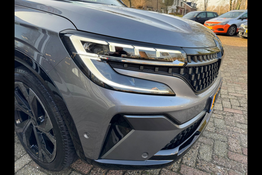 Renault Austral 1.2 E-Tech Full Hybrid 200 Iconic Esprit Alpine / Pano / Harman Kardon / Head up / 4 Cotrol