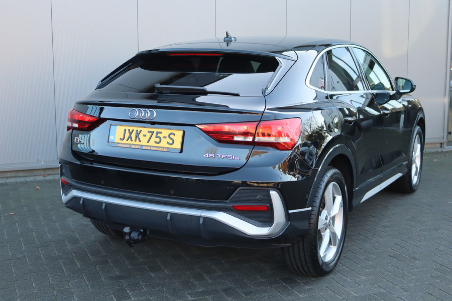 Audi Q3 Sportback 45 TFSI e PHEV Automaat S-Line/Navigatie/Elektr.-trekhaak/Stoelverwarming/19-Inch/Keyfree