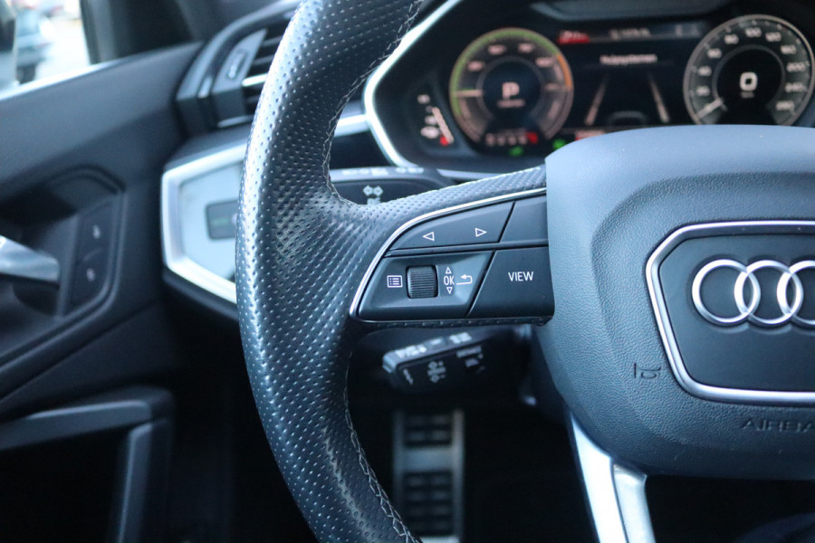Audi Q3 Sportback 45 TFSI e PHEV Automaat S-Line/Navigatie/Elektr.-trekhaak/Stoelverwarming/19-Inch/Keyfree