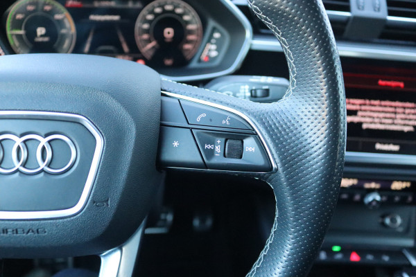 Audi Q3 Sportback 45 TFSI e PHEV Automaat S-Line/Navigatie/Elektr.-trekhaak/Stoelverwarming/19-Inch/Keyfree