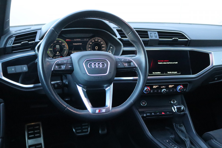 Audi Q3 Sportback 45 TFSI e PHEV Automaat S-Line/Navigatie/Elektr.-trekhaak/Stoelverwarming/19-Inch/Keyfree